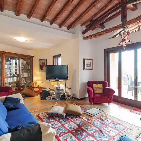 Cucinino, Bagno, Ingresso Indipendente In