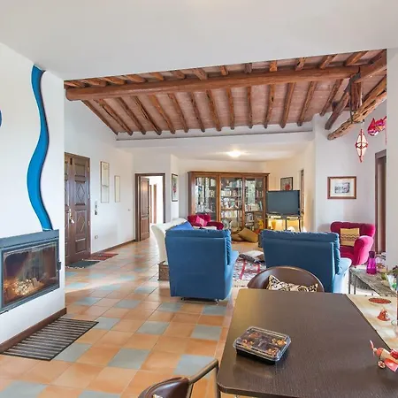 Vista Mare, Ingresso Indipendente In