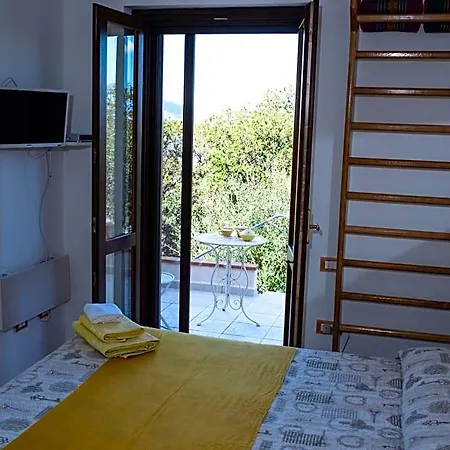 Vista Mare, Ingresso Indipendente In